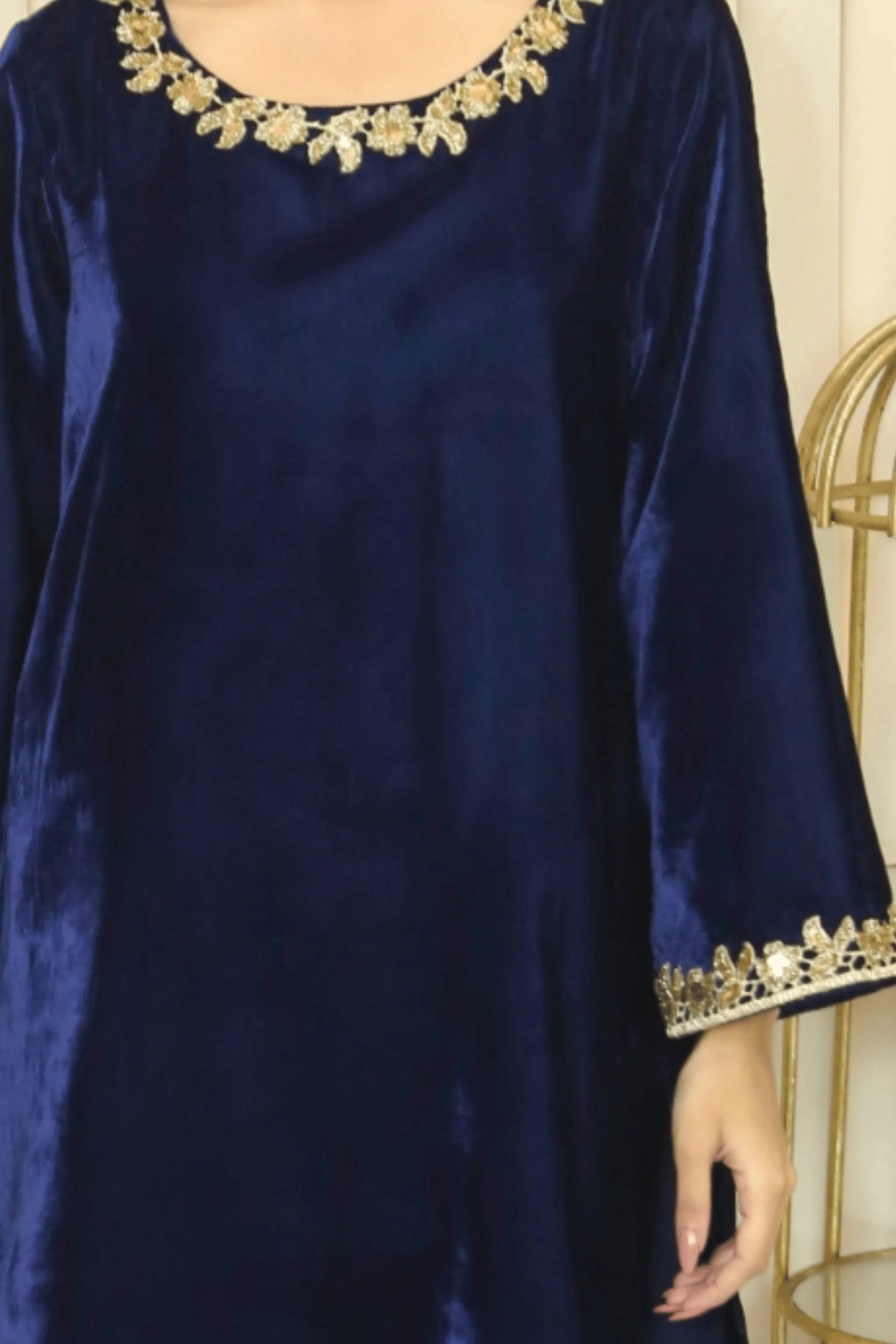 Midnight Bloom - 2 Piece Premium Velvet Dress